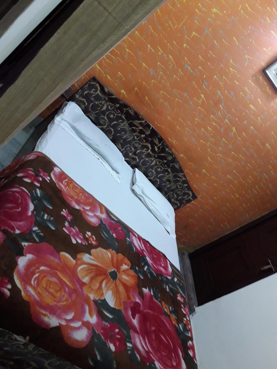 Bed & Breakfast Hari 2*