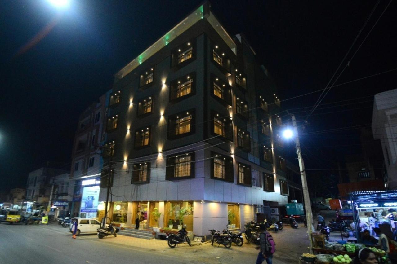 Hotel Hopp 3*