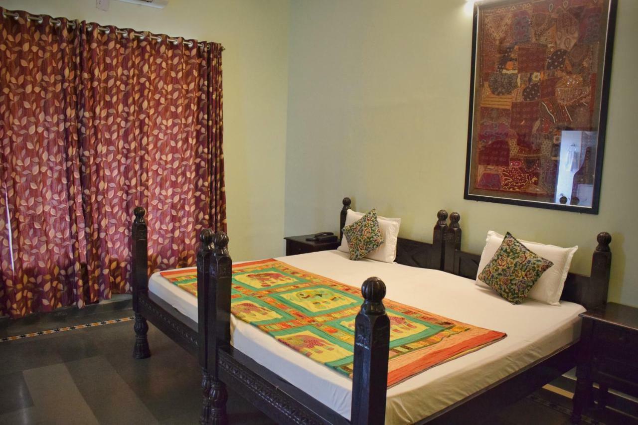 Kurabar Kothi 3*