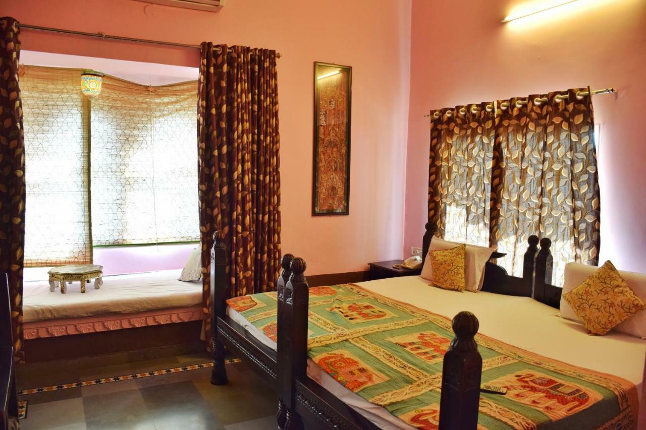 Hotel Kurabar Kothi