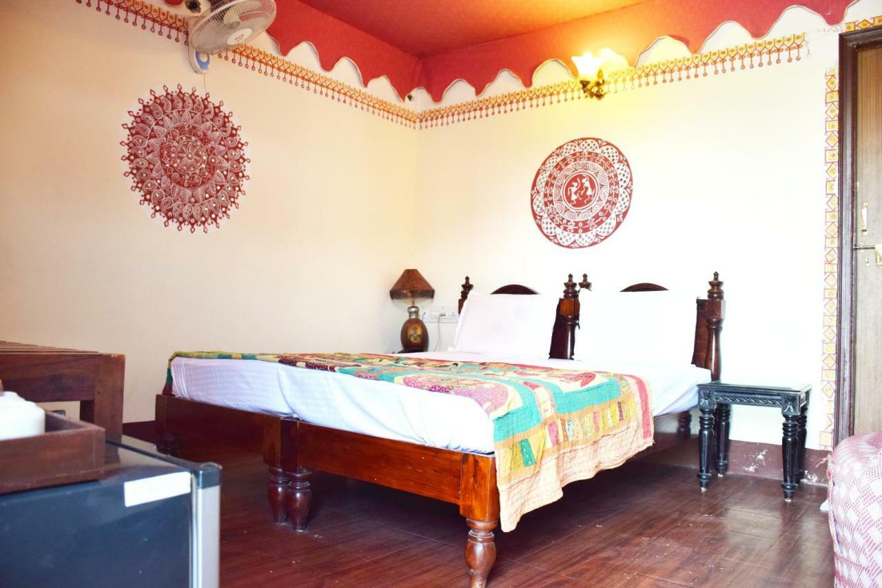 Hotel Kurabar Kothi 3*