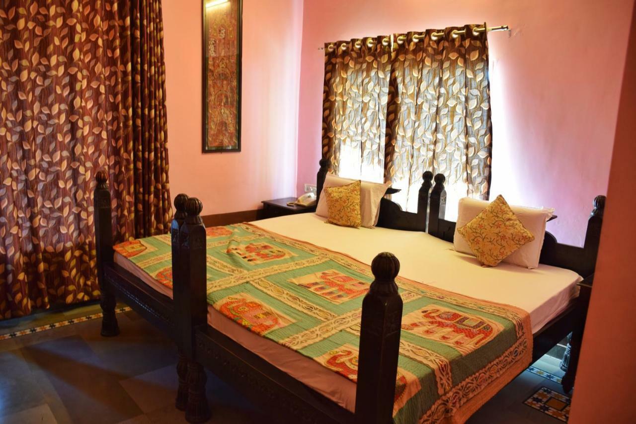 Kurabar Kothi 3*
