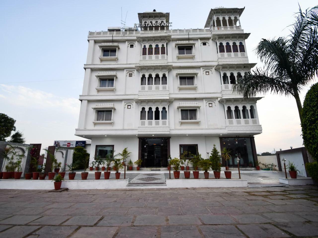 Oyo 28253 Jmd Palace Udaipur