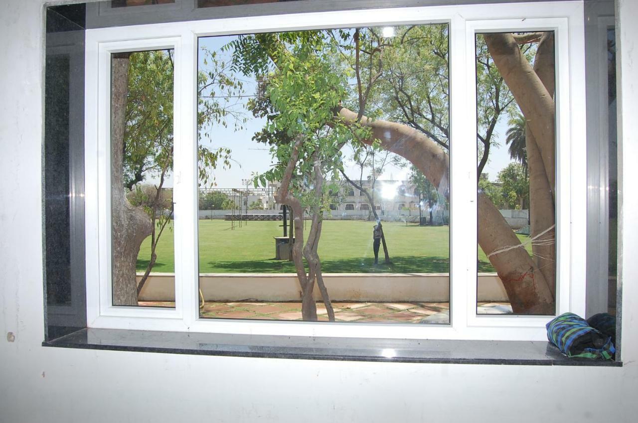 Mangal Tirth Krishna Vatika Hotel 3*