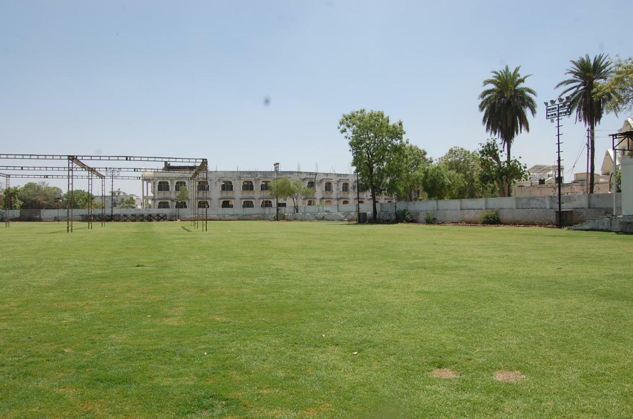 Mangal Tirth Krishna Vatika Hotel 3*