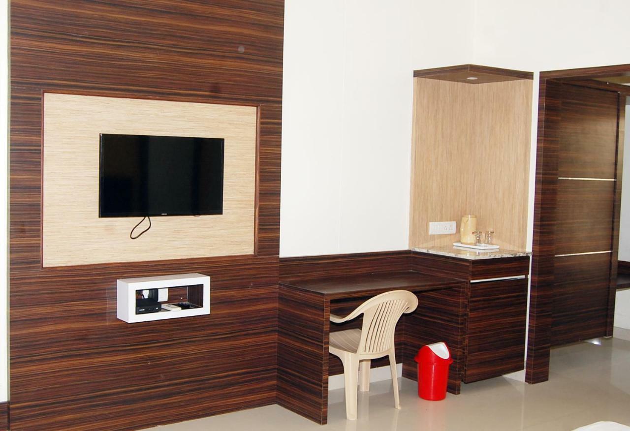 Hotel Mangal Tirth Krishna Vatika 3*