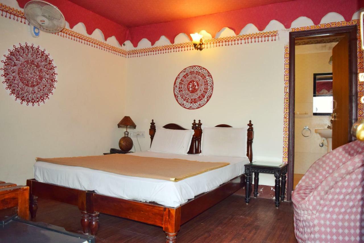 Kurabar Kothi Hotel 3*