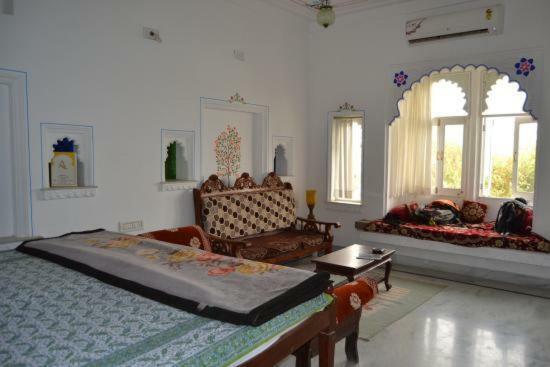 Aravali View Palace 3*