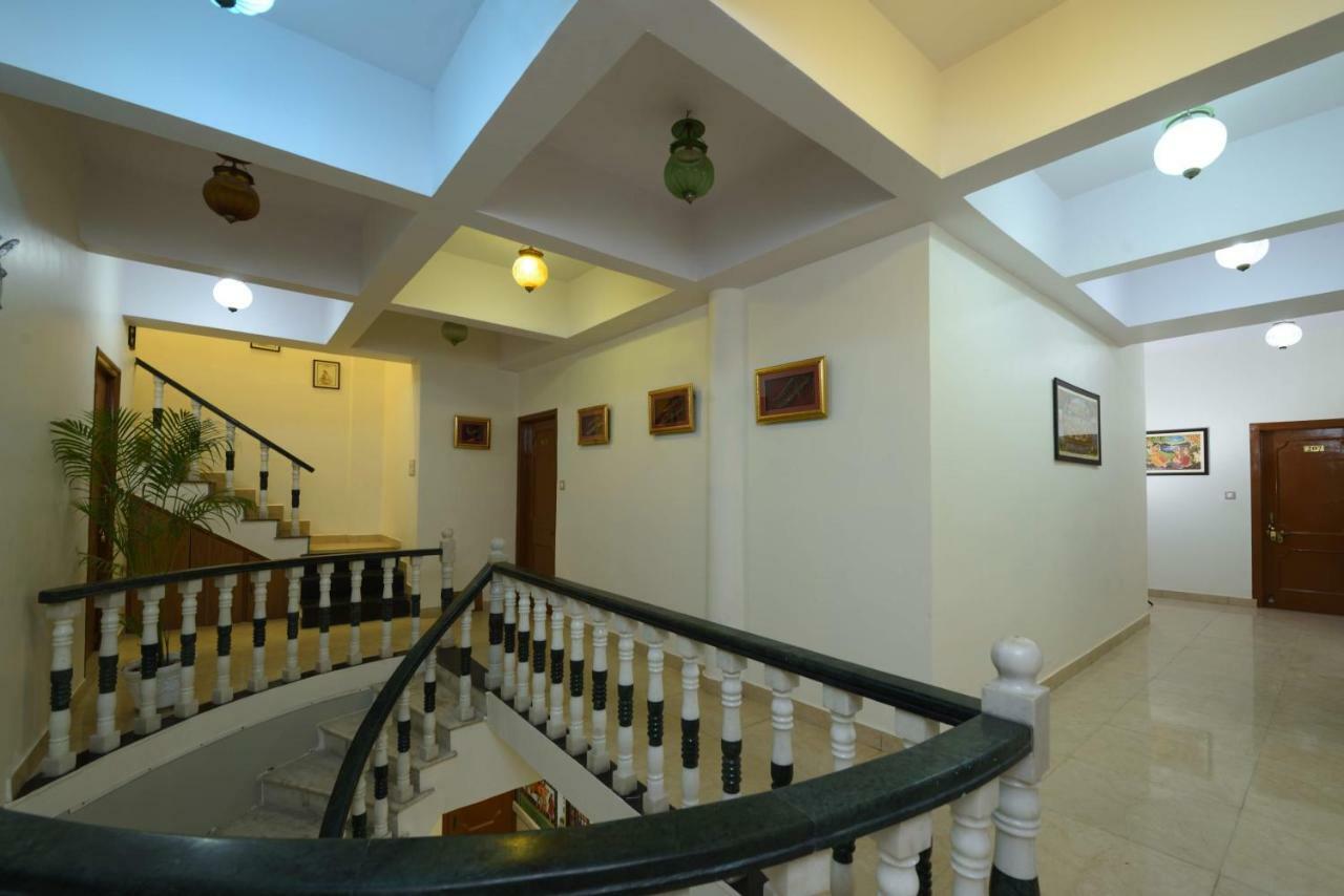 Empire Palace Hotel