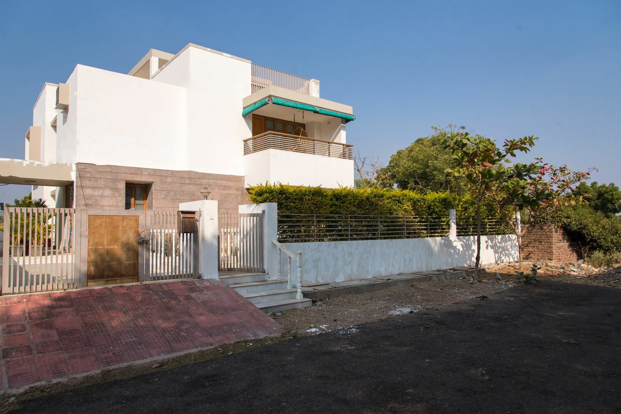 Oyoa 10412a Homea Exotica 4bhka Villaa Neara Govardhana Hotel