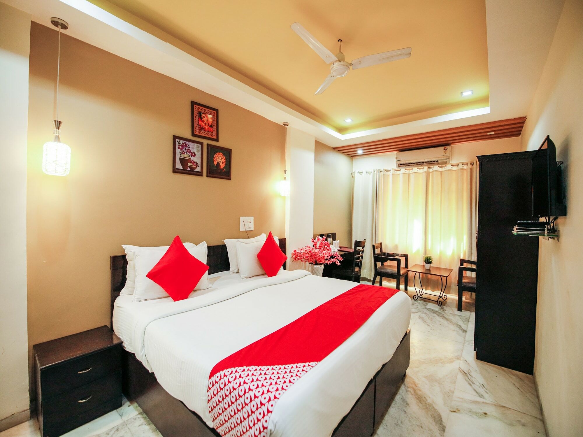 Hotel Oyo 24266 Gazebo 3*