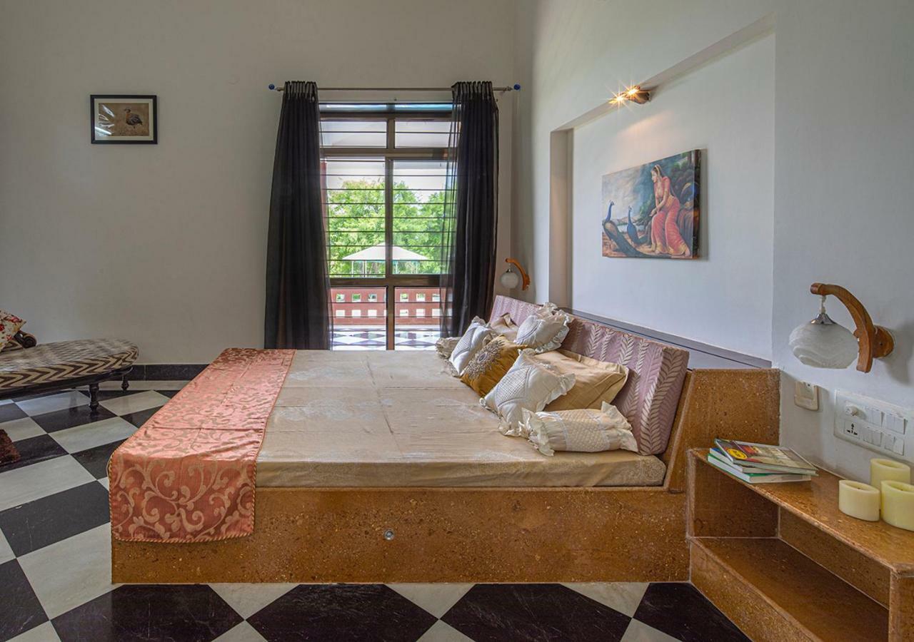 Wild Orchid: Hillside With Pool And Gazebo * Udaipur