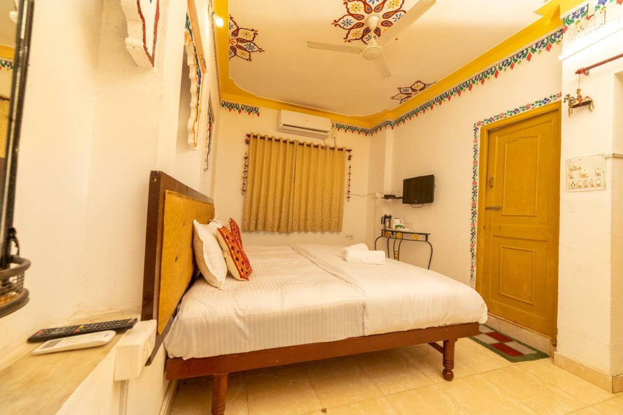 Backpacker Panda Udaipur Hostel