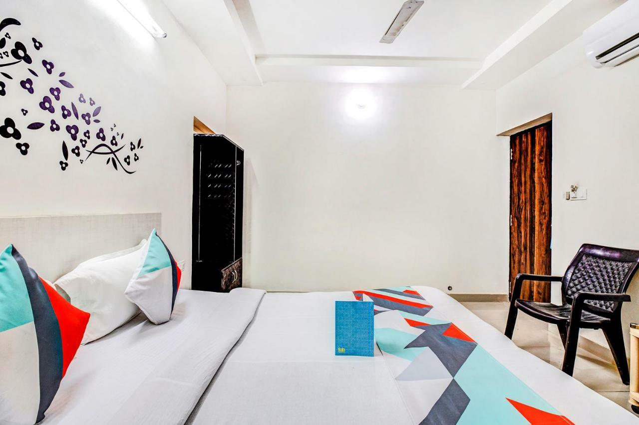Hotel Fabhotel Himanshi