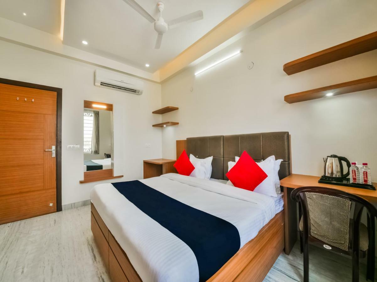 Capital O 40000 The Sejour Deluxe Udaipur