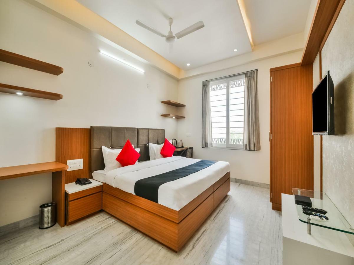 Hotel Capital O 40000 The Sejour Deluxe 3*