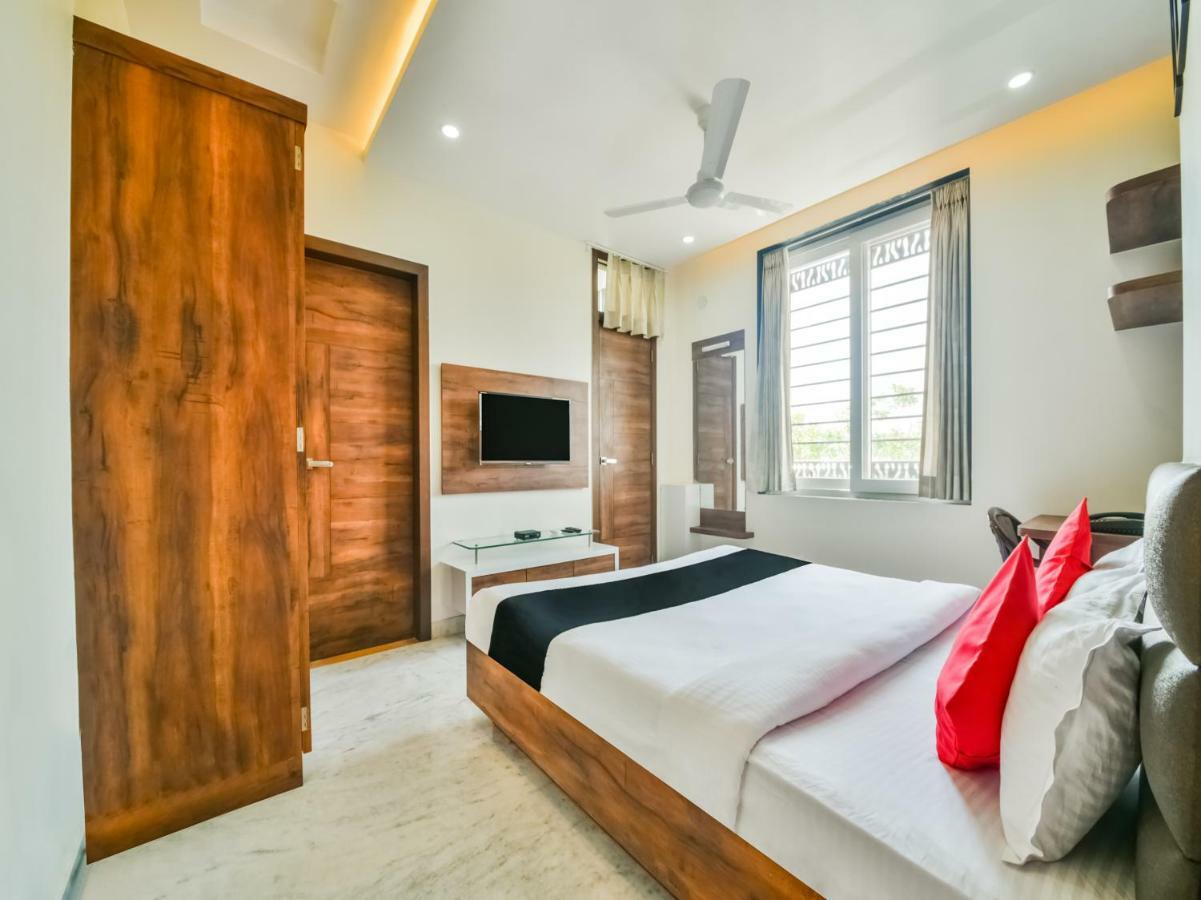 Hotel Capital O 40000 The Sejour Deluxe 3*