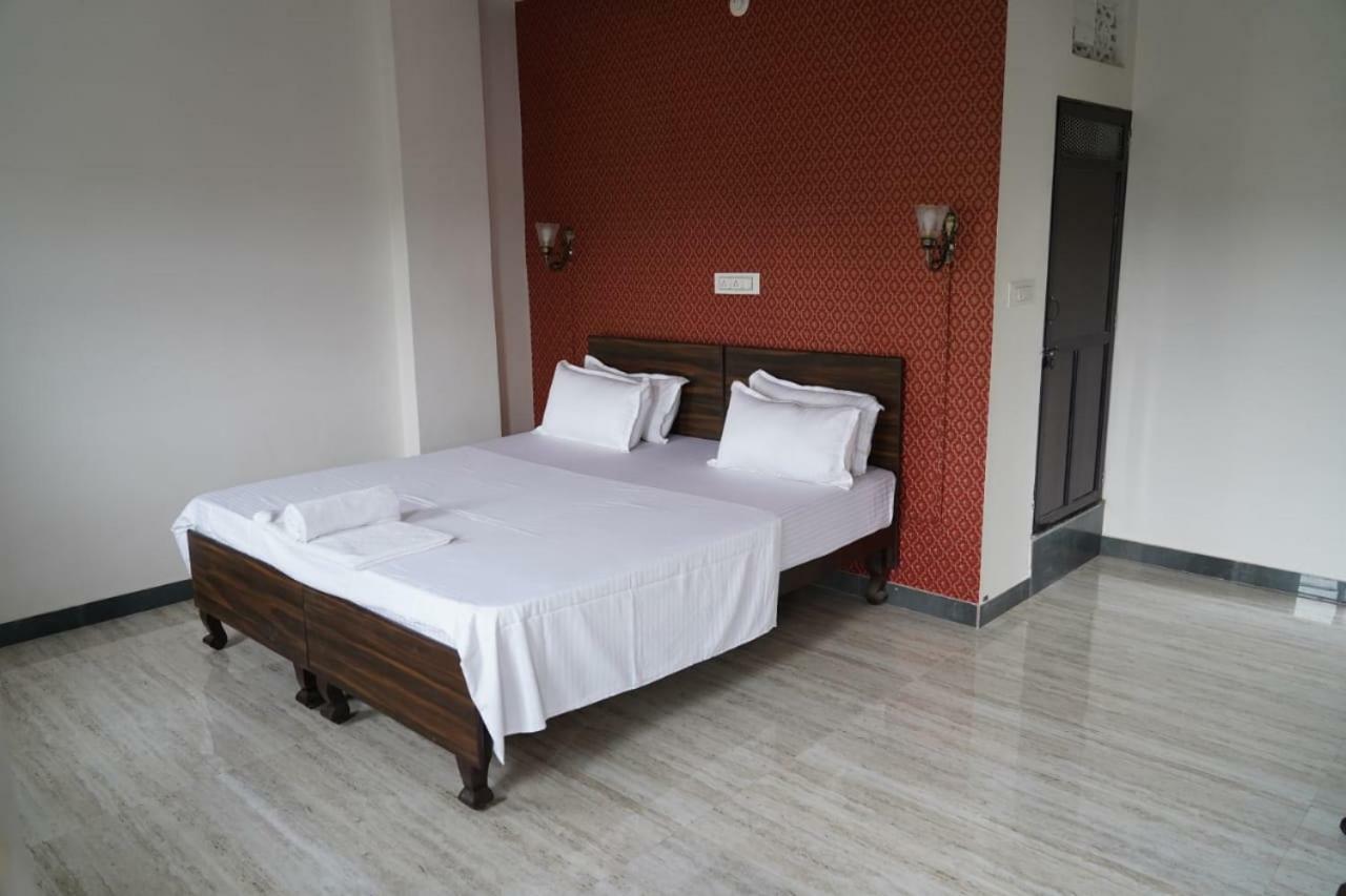 Guest house Shiv Palace