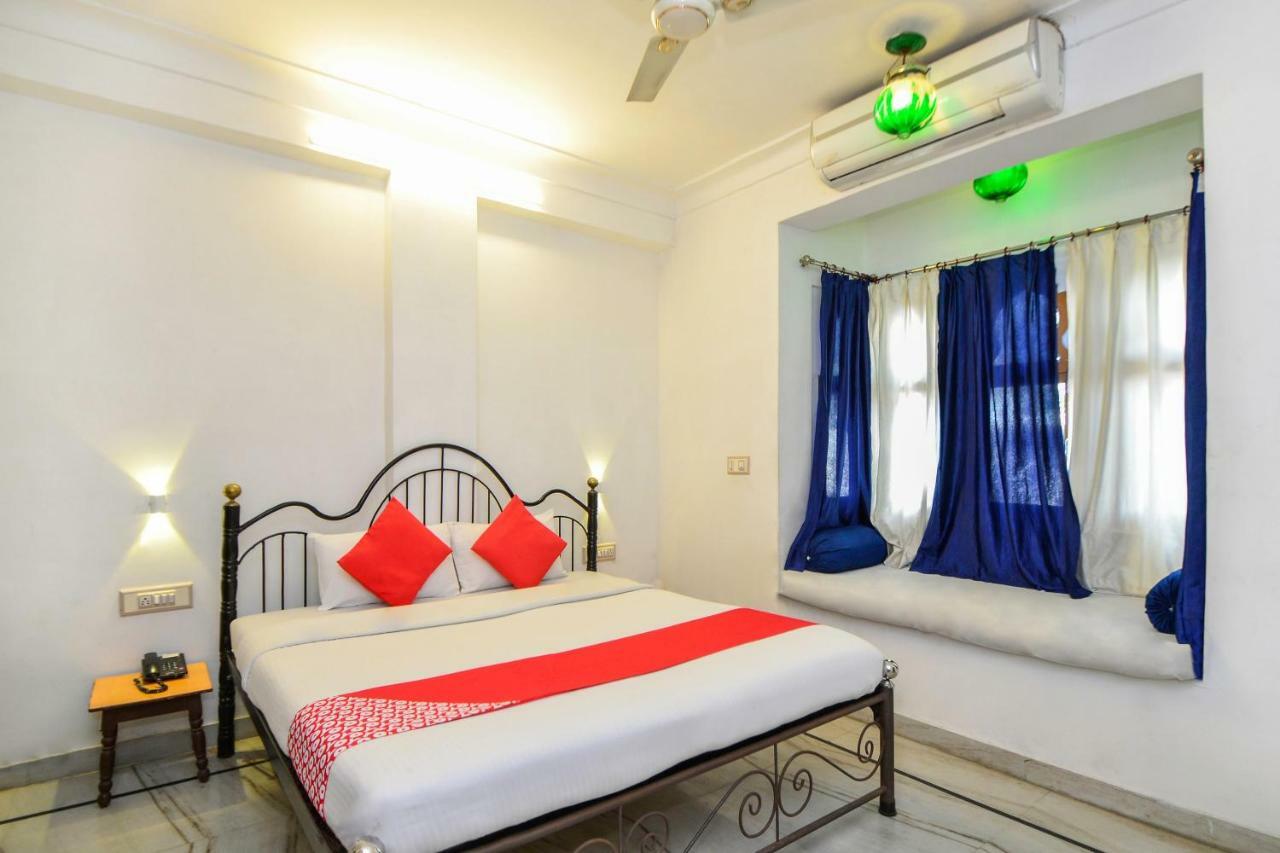 Oyo 10704 Haveli 3*