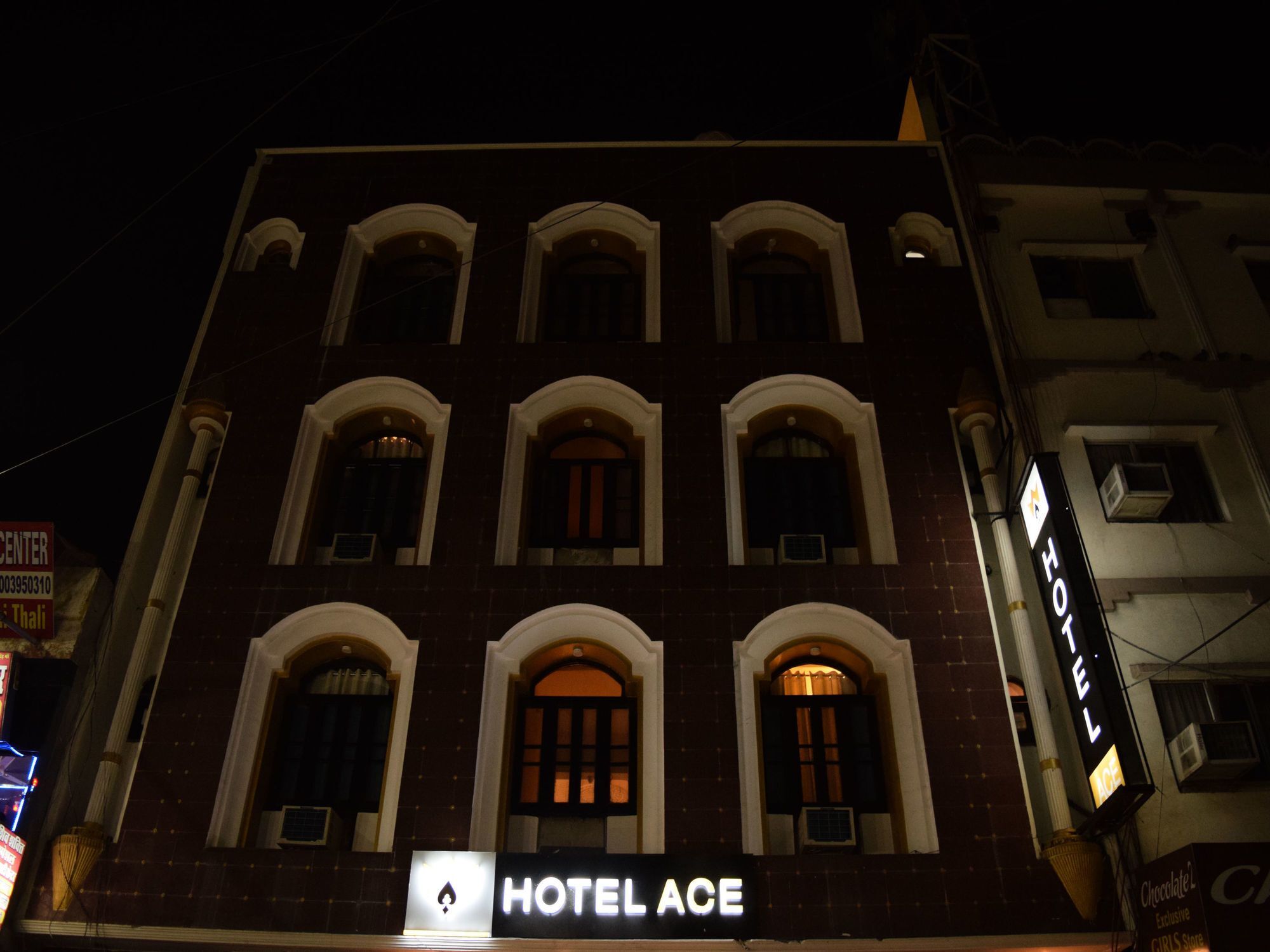 Oyo 3439 Ace 2*