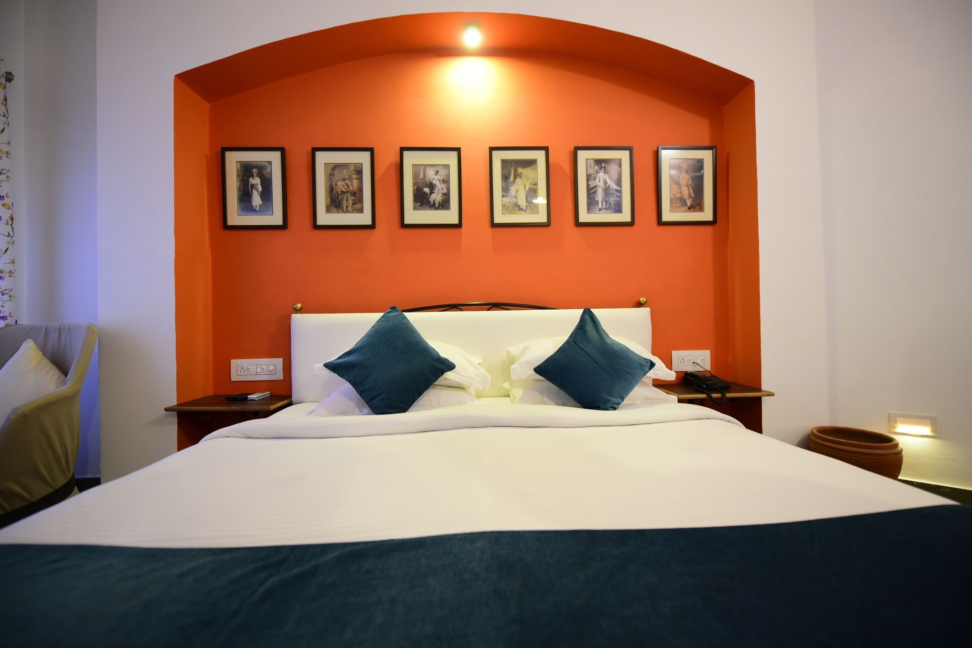 Hotel Udai Niwas On Pichola 3*