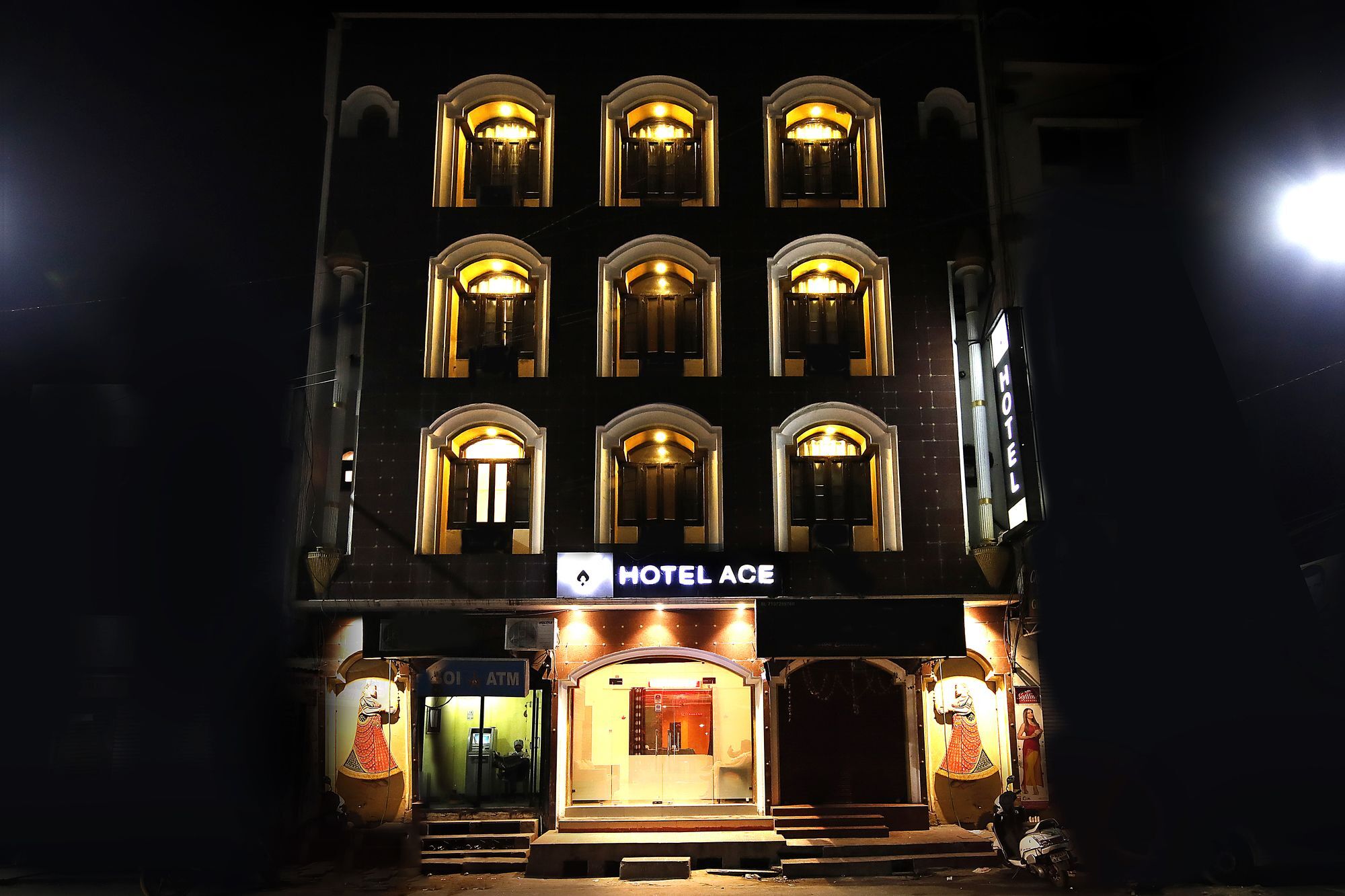 Oyo 3439 Ace Hotel 2*
