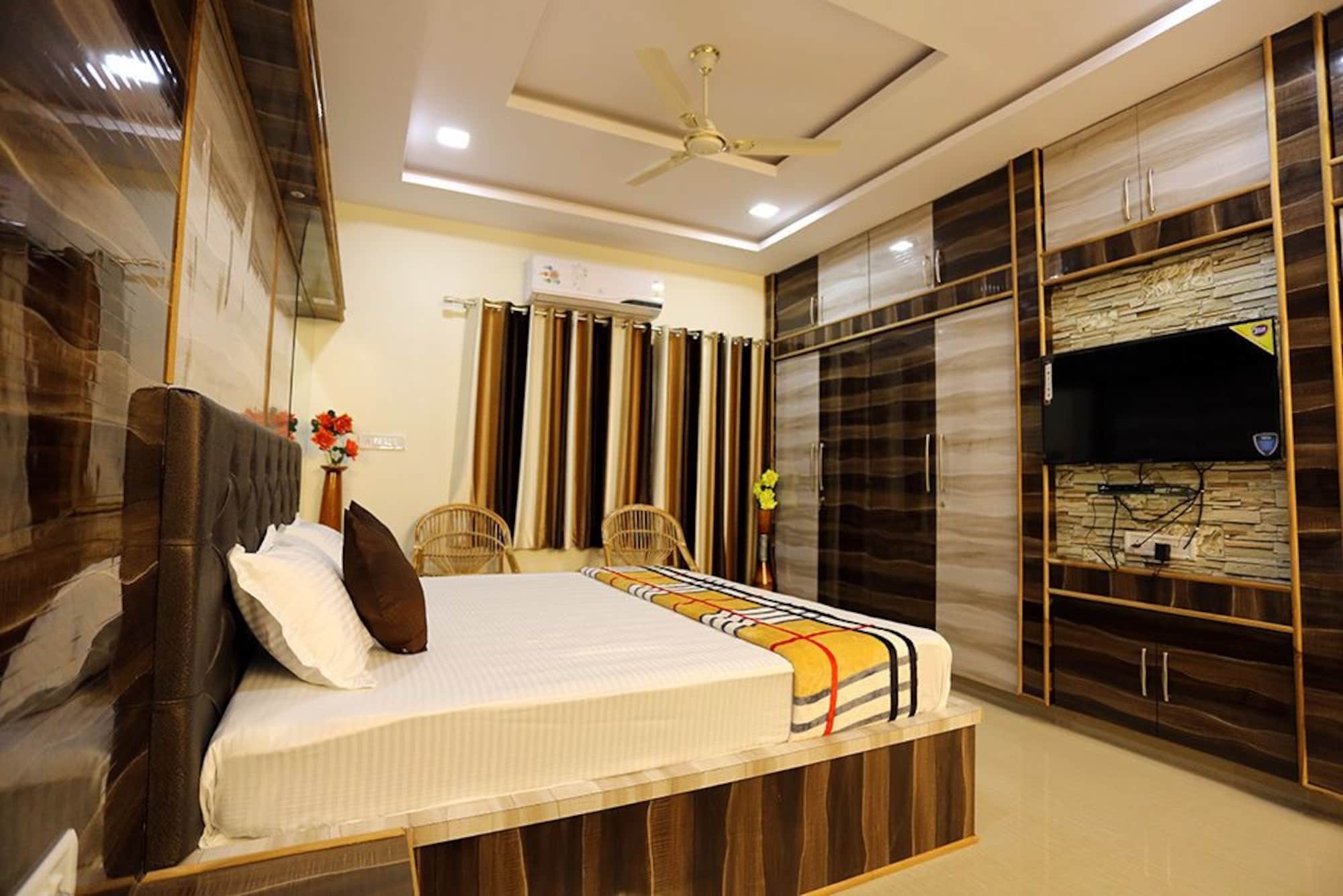 Oyo 11868 Rk Residency Udaipur