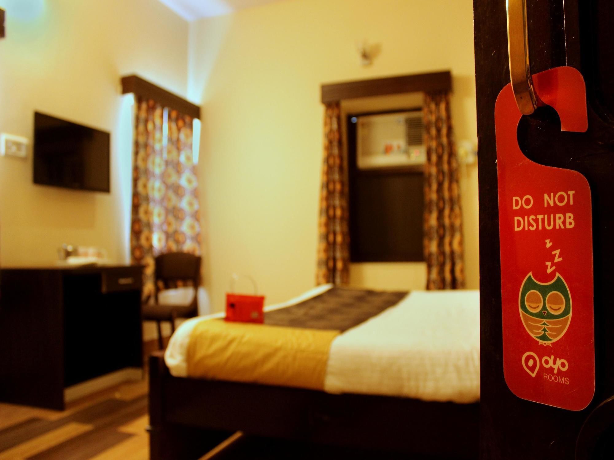 Hotel Oyo Hiran Magri Sector 13 Udaipur