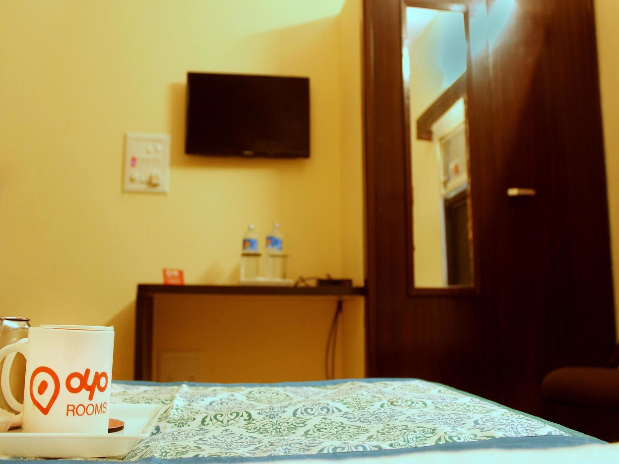 Oyo Hiran Magri Sector 13 Udaipur
