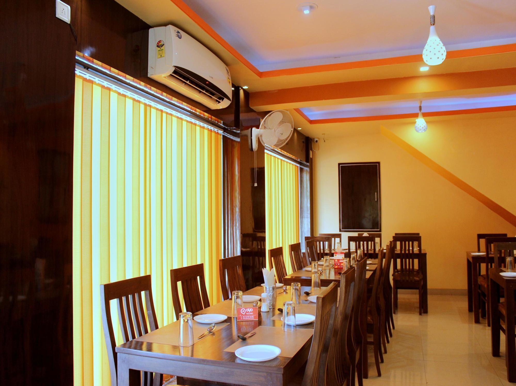 Oyo Hiran Magri Sector 13 Hotel