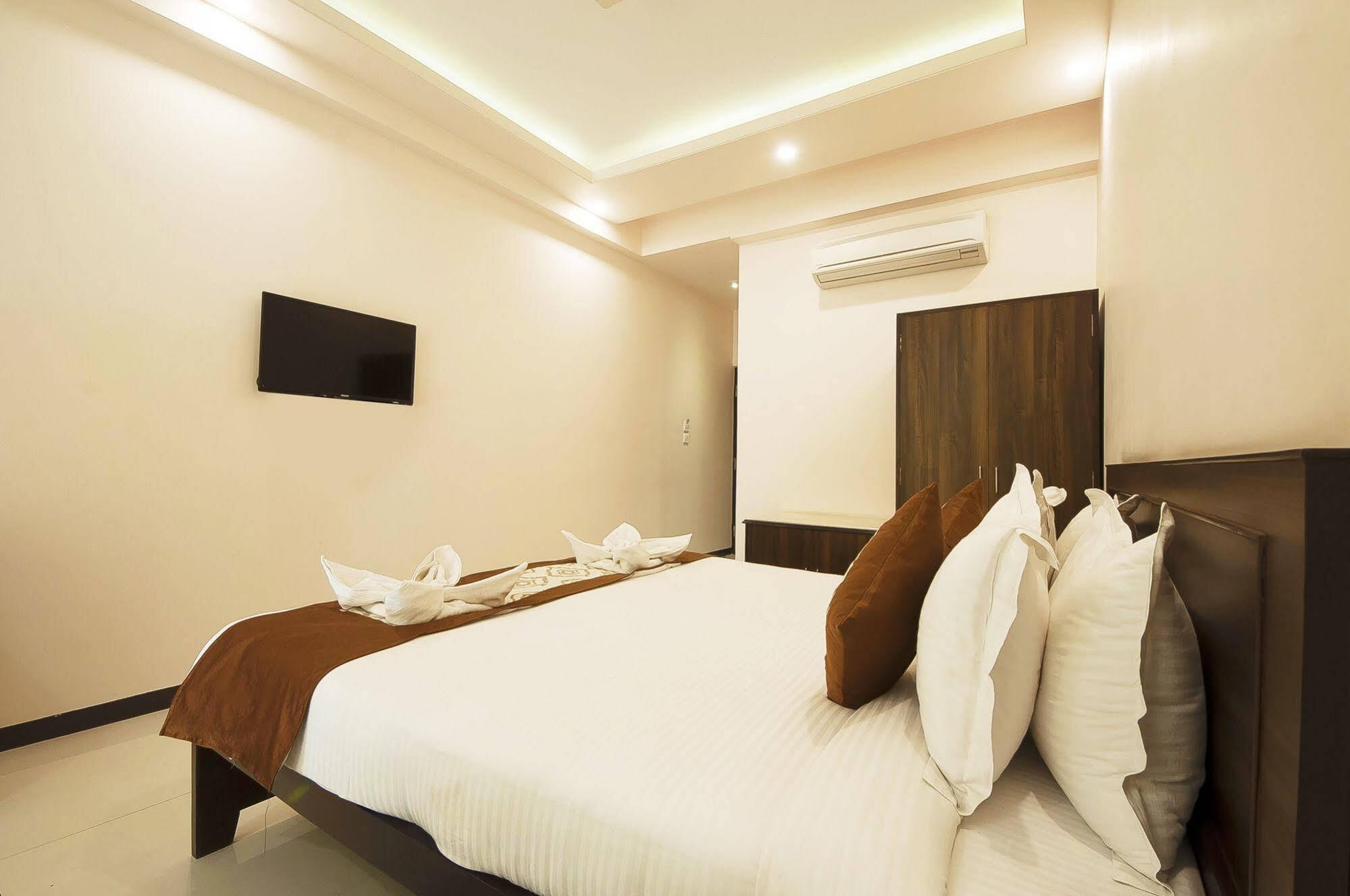 Hotel Oyo 3083 Le Grand