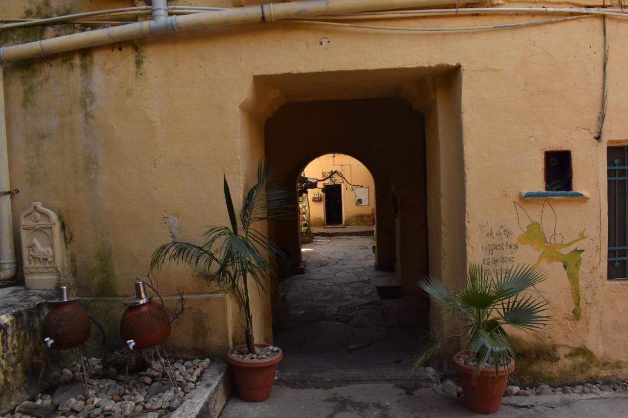 Castle Namahstay & Art Space Hostel