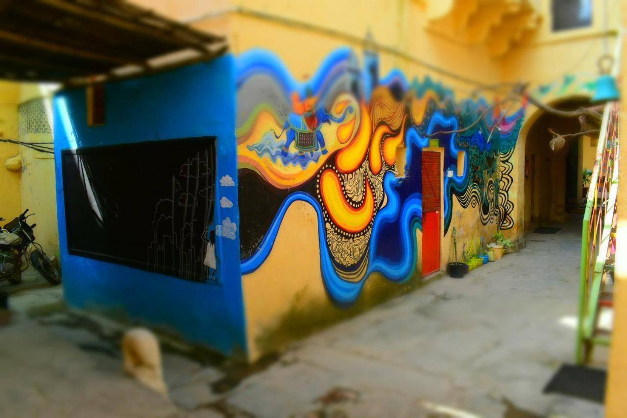 Hostel Castle Namahstay & Art Space *