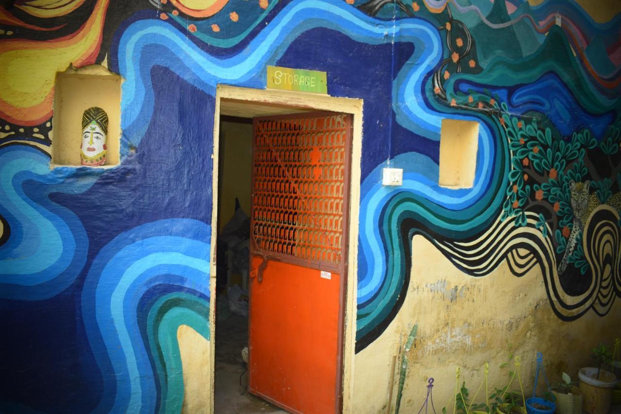 Castle Namahstay & Art Space Hostel *