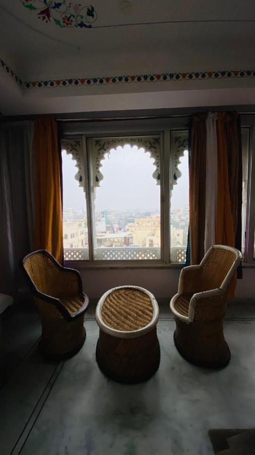 Kesar Palace Hotel