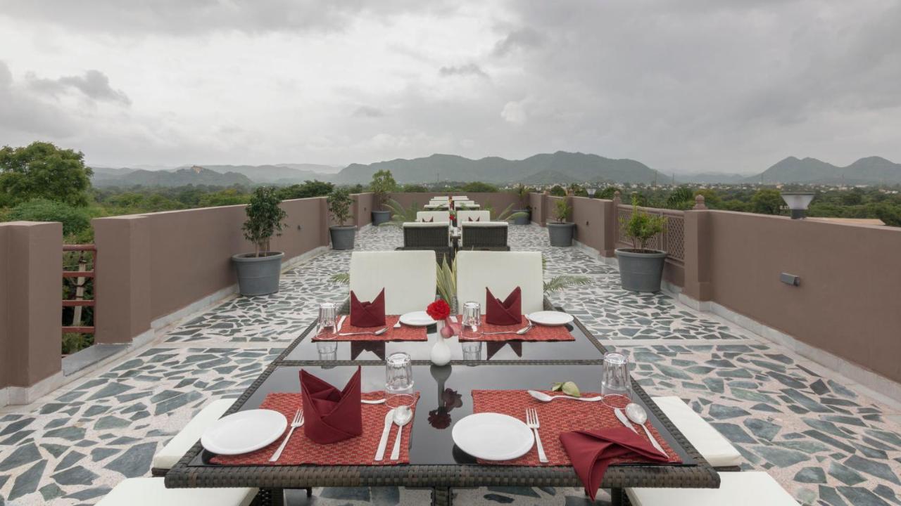 Resort Araliayas & 4*