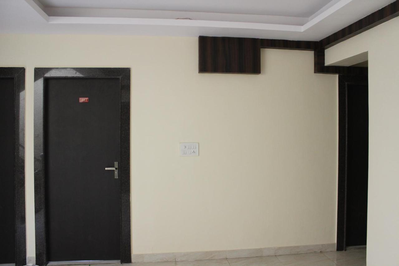 Ambay Palace Hotel 2*
