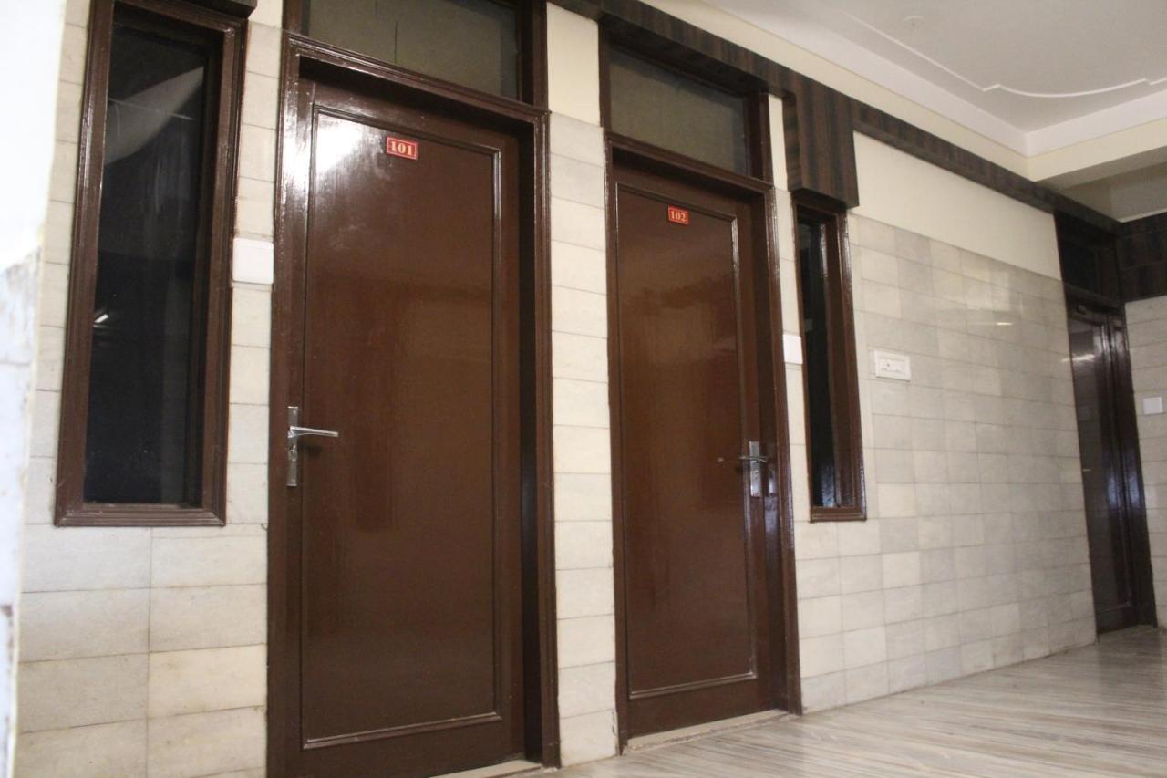 Ambay Palace 2*