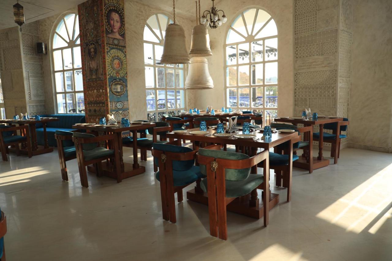 Resort Ramee Royal & - 5*