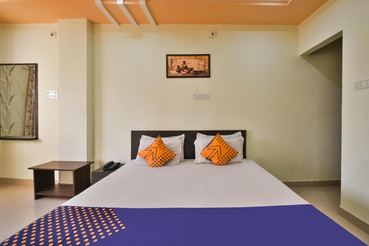 Spot On 49271 Amrit Hotel Udaipur