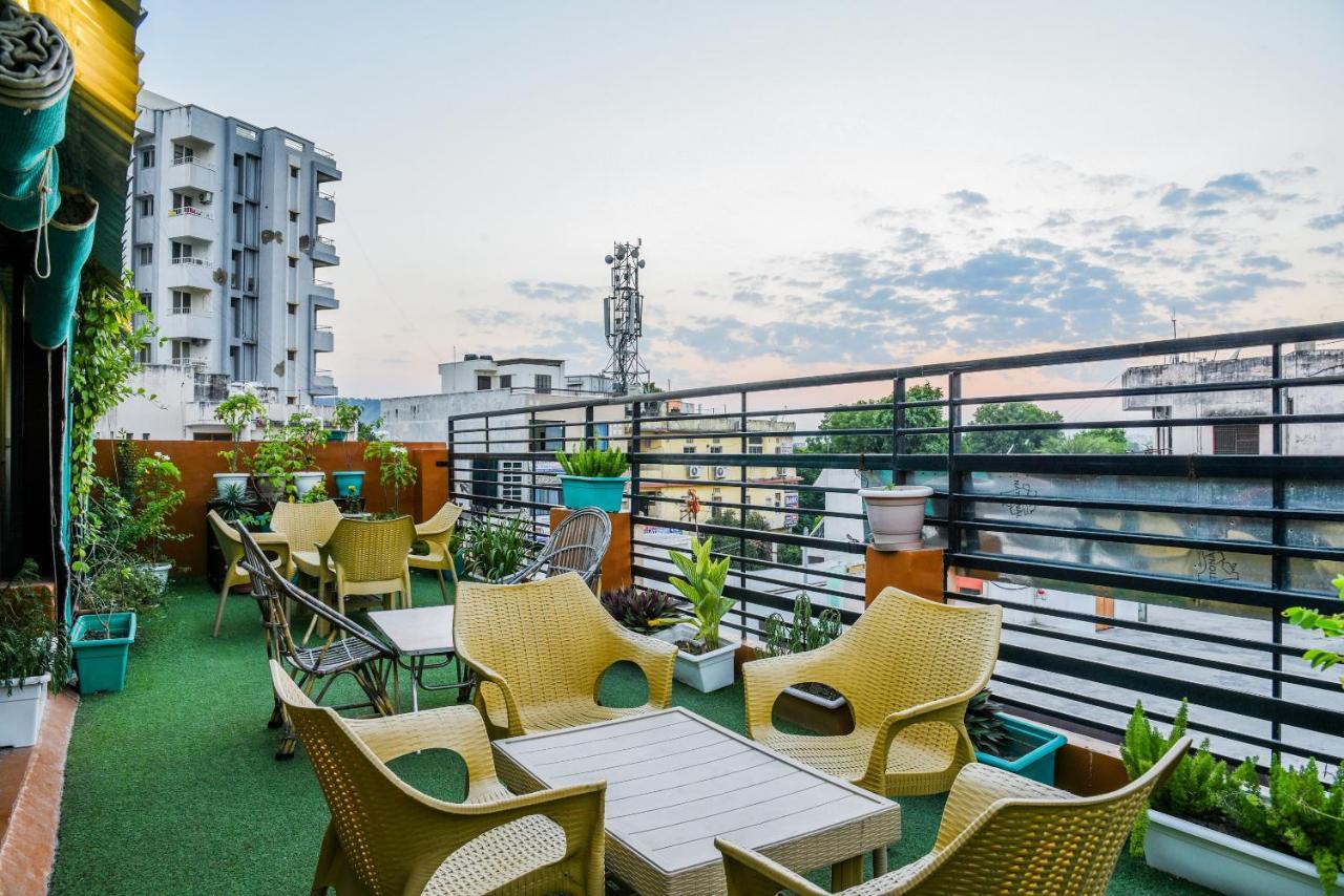 Oyo 11868 Rk Residency 3*