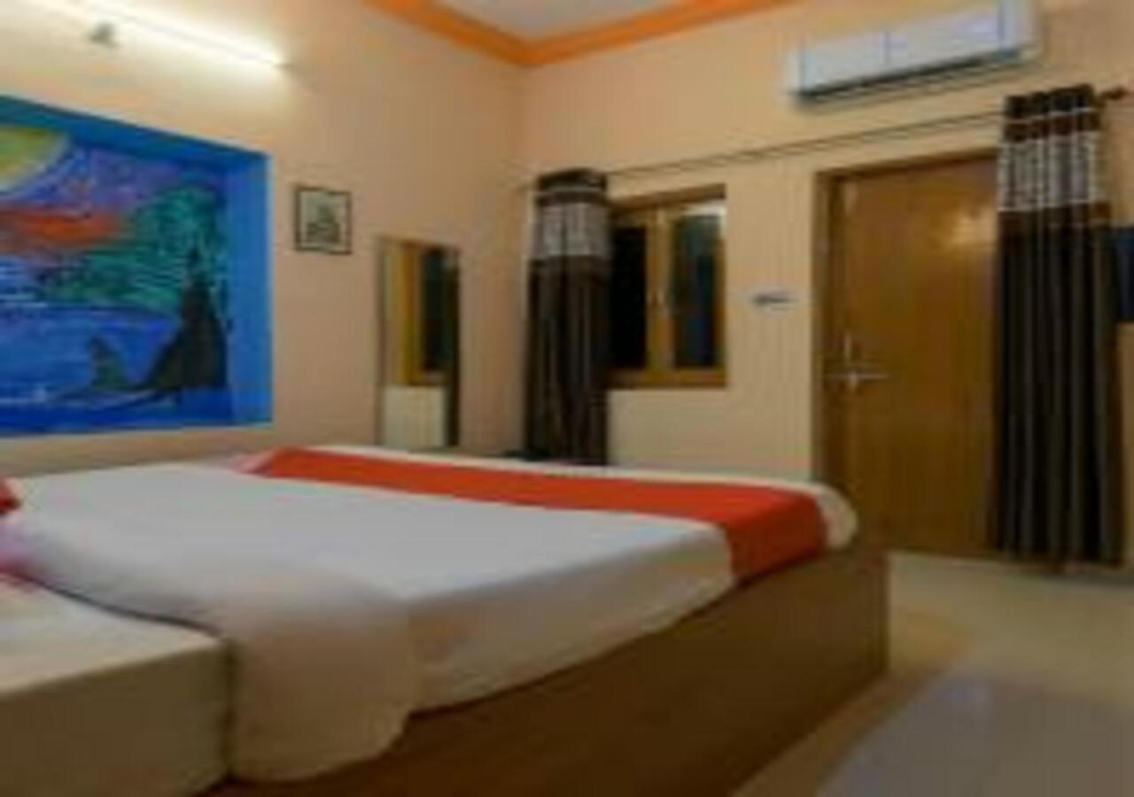 Surya Vilas 2*