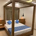 Hotel Blue Mountain