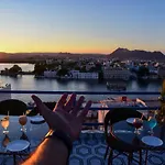 Hotel Casa By The Lake