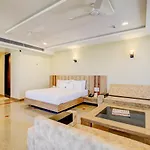 Hotel Shree Nanda
