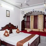 Hotel Pichola Haveli