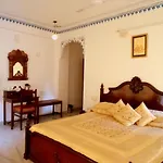 Hotel Pichola Haveli