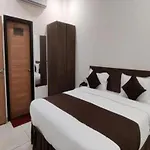 Hotel Golden Rays