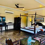 Udai Farmhouse Resort Udaipur - A Peacefull Riverside Property