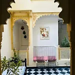Hotel Mewari Villa